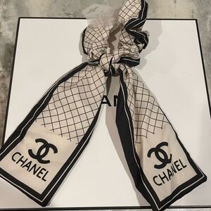 Fashion Cream and Black Hair Tie / Scrunchie - New